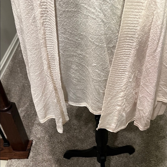 White Stag Ivory Crew Neck Sweater - Picture 4 of 9